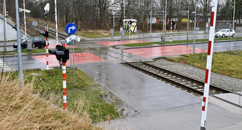 Tory kolejowe trafią na wiadukt na Bardzkiej. Nie będzie już kolizji z tramwajem na Jagodno