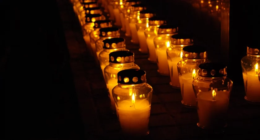 Zmarli we Wrocławiu - pogrzeby zaplanowane na 19.11.2025 – nekrologi