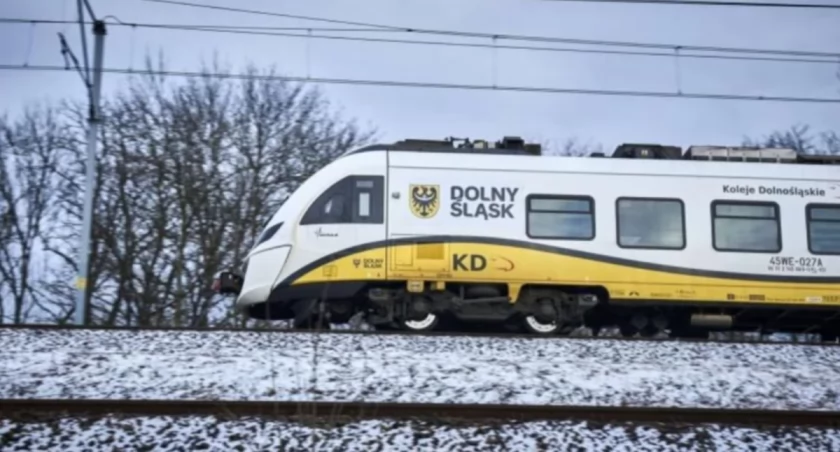 Dwie awarie na kolei pod Wrocławiem. Pociągi opóźnione niemal dwie godziny