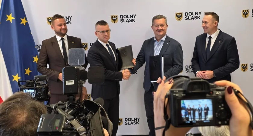 Koleje Dolnośląskie kupią kolejne dziesięć pociągów od PESA Bydgoszcz