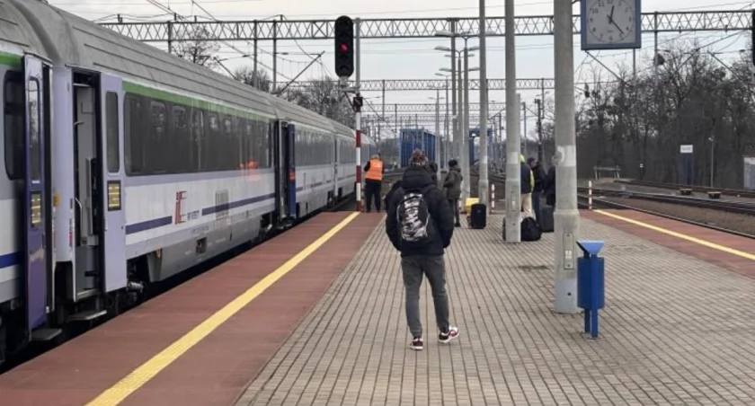 Awaria na kolei we Wrocławiu. Pociągi mają opóźnienia 