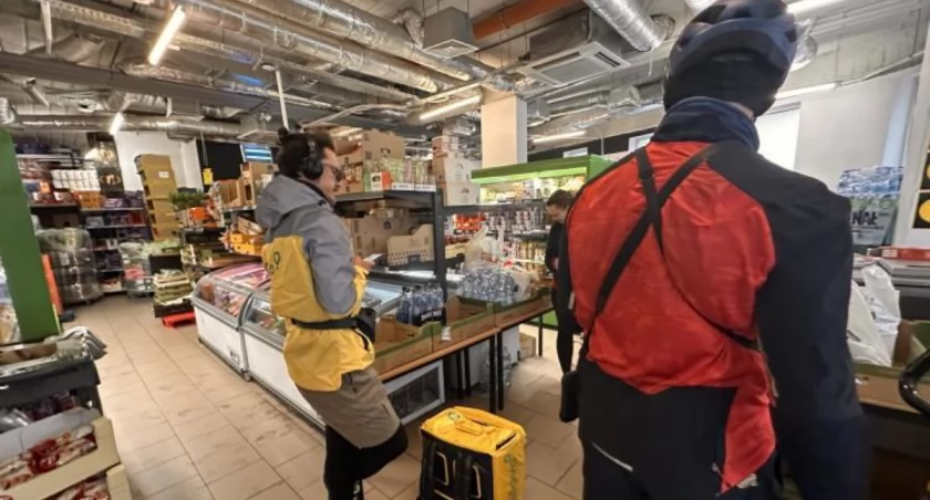 Tajna Biedronka w centrum Wrocławia. Wstęp tylko dla nielicznych! Zaglądamy do środka