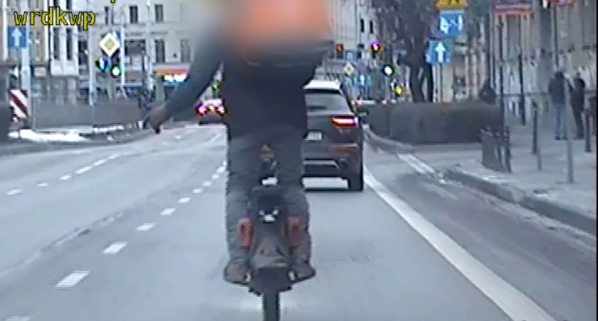 Szalał monocyklem w centrum Wrocławia. Wszystko się nagrało [FILM]