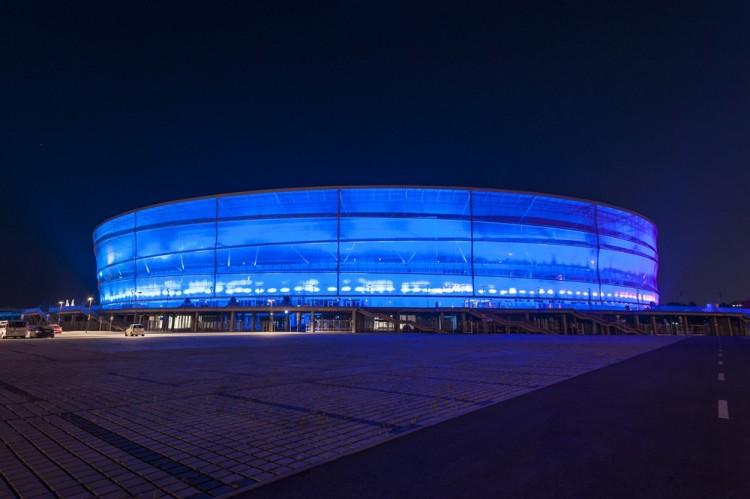 Stadion Wrocław wieczorem zaświeci na niebiesko. Zobacz, dlaczego?
