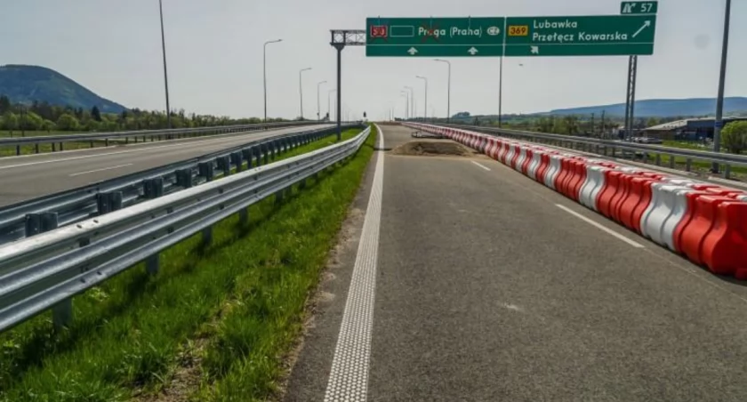 Czesi obiecują: Jeszcze w tym roku szybsza trasa Wrocław-Praga