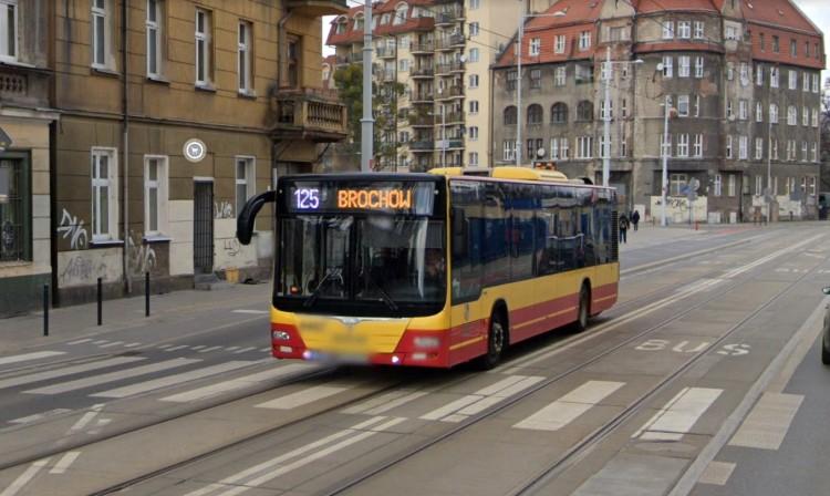 Policja do MPK: Wasze autobusy mają przepuszczać pieszych na pasach!