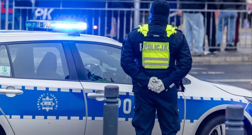 Horror w hostelu w centrum Wrocławia. 34-latek przystawił pracownikowi broń do głowy