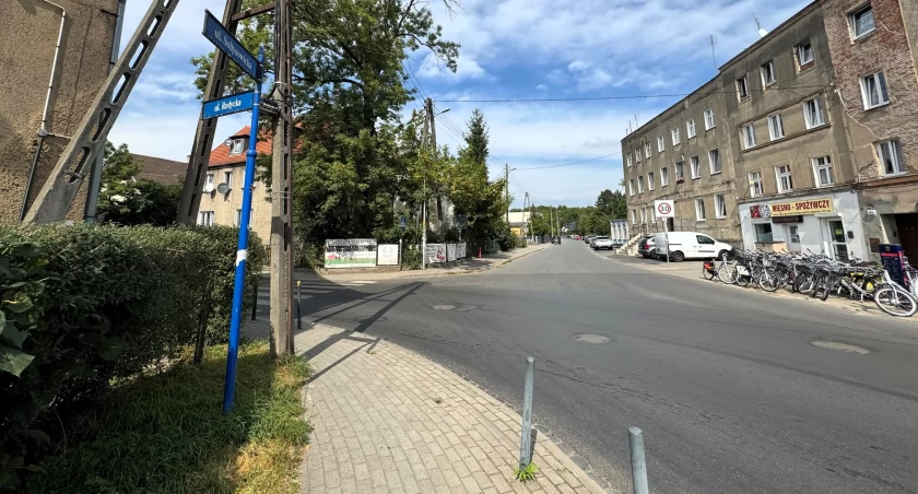 Ważna ulica i pięć skrzyżowań do remontu. Najpierw powstanie projekt przebudowy