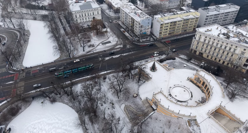 Duże zmiany w samym centrum Wrocławia. Nowe przejście, ścieżka, a nawet nawierzchnia ulicy 