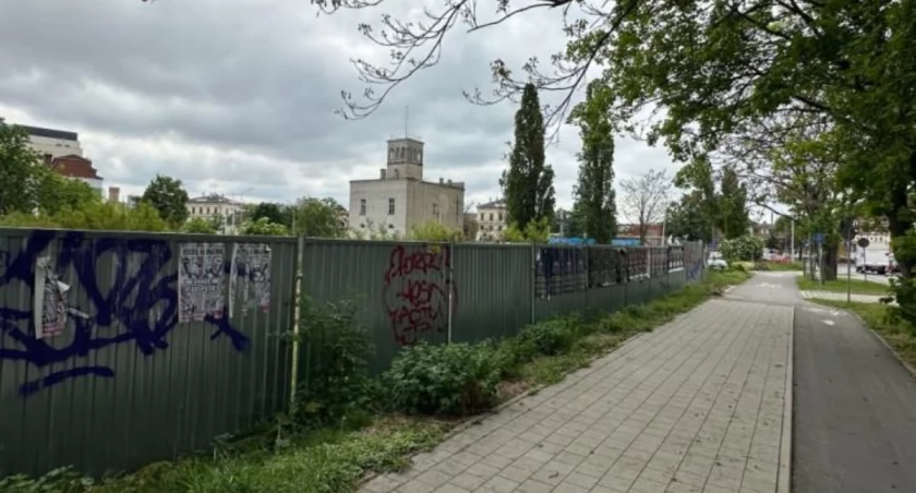 Wrocław zyska akademik z tarasami i salami kinowymi dla studentów. Zbudują go Holendrzy