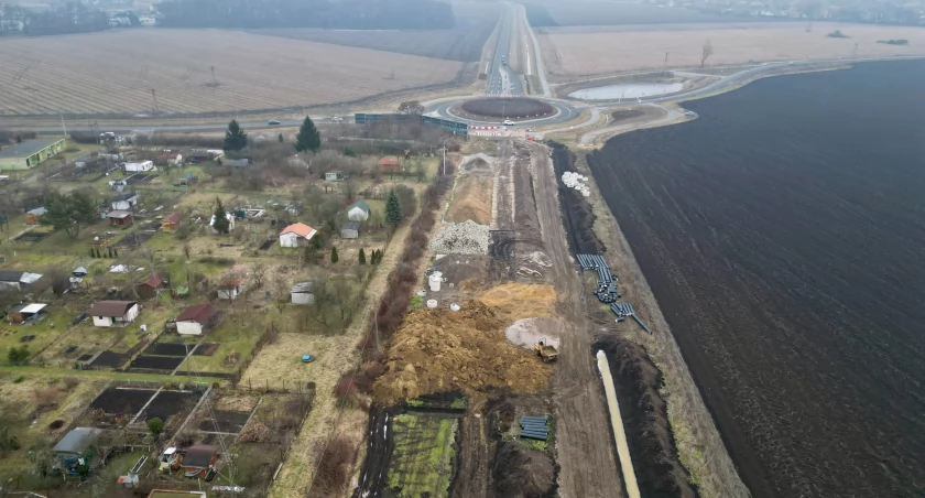 Tak idą prace na Wschodniej Obwodnicy Wrocławia. Zobacz zdjęcia z lotu ptaka! 