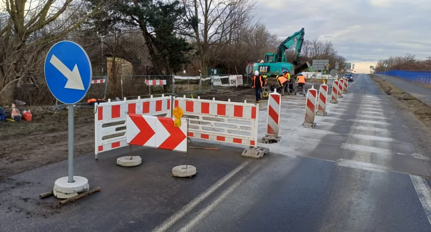 Teraz remontują ulicę etapami, później zamkną cały odcinek