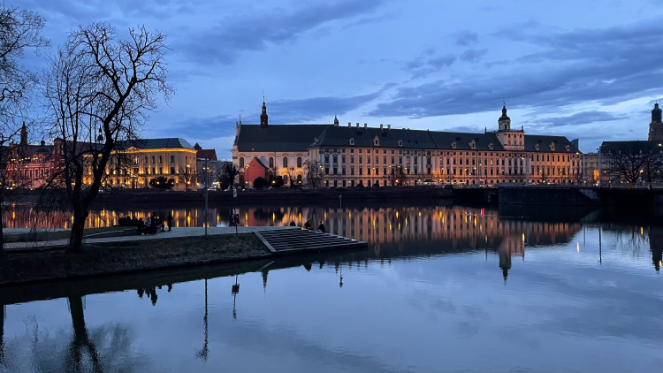 Piękny wieczór we Wrocławiu. Poczuliśmy wiosnę. Zobaczcie zdjęcia!
