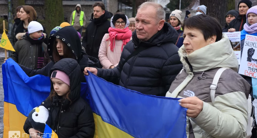 „Anioł śmierci” Putina z połamanymi skrzydłami. Wrocławianie i Ukraińcy uczcili rocznicę wybuchu wojny