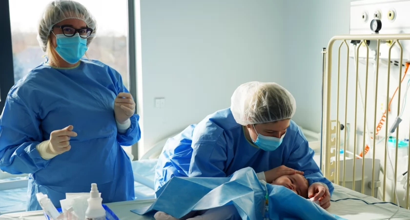Kiedyś takie dzieci umierały na „nieznane zapalenia płuc”. Dziś we Wrocławiu dostają drugie życie