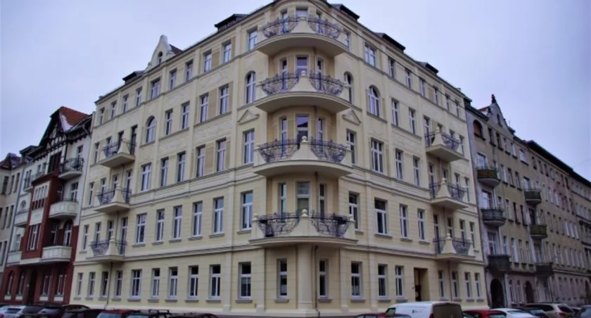 Wrocławianie oddają mieszkania komunalne za długi. Zapadło też 226 wyroków o eksmisji