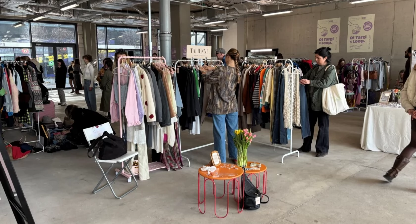 Wrocławska garażówka z duszą. Czyli moda, kawa, muzyka i wiosna nad Odrą