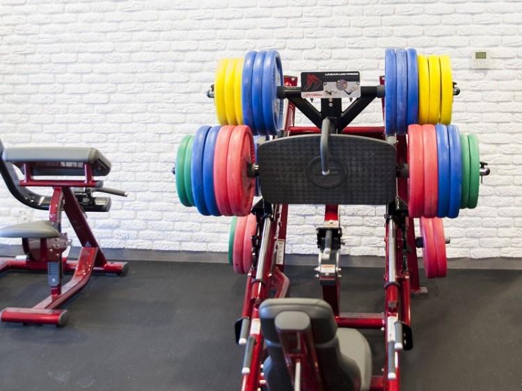 Nie tylko pływanie. W aquaparku poćwiczysz na siłowni i w klubie fitness [WIDEO]