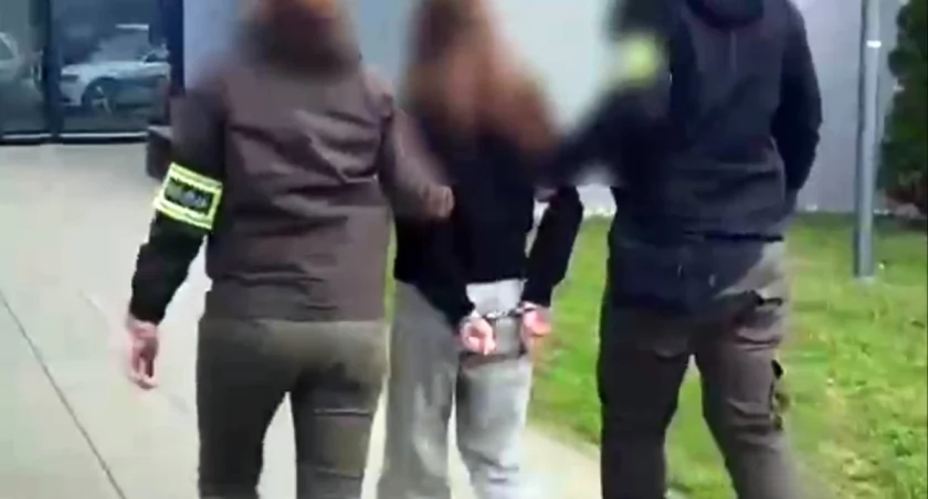 13-latka zaatakowała pod kościołem starszą kobietę. Seniorka ze złamanym nosem trafił do szpitala
