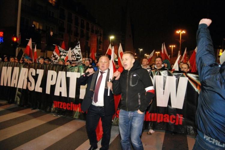Sąd wycofał akt oskarżenia dla Międlara. Był ksiądz zapowiada kolejne przemówienie na wrocławskim Rynku