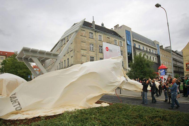 Dziewięciometrowe Krzesło Kantora oficjalnie odsłonięte