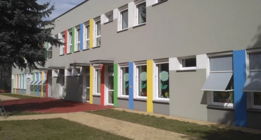 Nadzór budowlany zamknął wrocławski żłobek, bo w stołówce spadł sufit