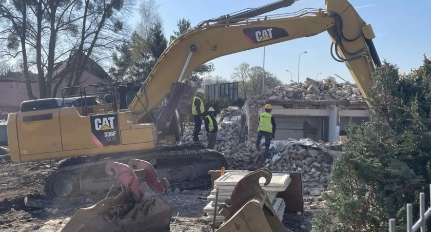 Trwa demolka koło Tarczyński Arena. Będą tu nowe bloki, a kiedyś też tramwaj