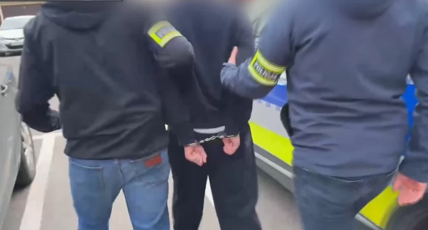 Brutalny atak nożem. 18-latek aresztowany za usiłowanie zabójstwa