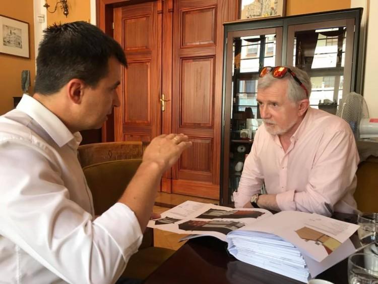 Cezary Morawski z wizytą w Głogowie. Dyrektor Teatru Polskiego chce pomóc odbudować tamtejszą scenę