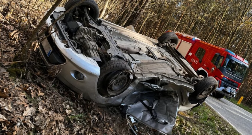 Groźny wypadek pod Oleśnicą. Do rannej osoby trzeba było wezwać śmigłowiec LPR