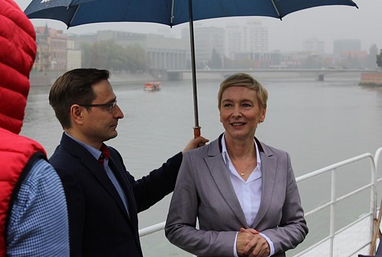Odra dla wrocławian. PiS obiecuje więcej plaż miejskich i atrakcji na bulwarach