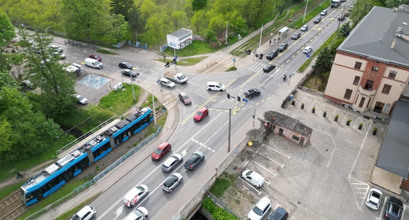 Korek na Opolskiej niemal cały dzień. Na Krakowskiej zator po południu