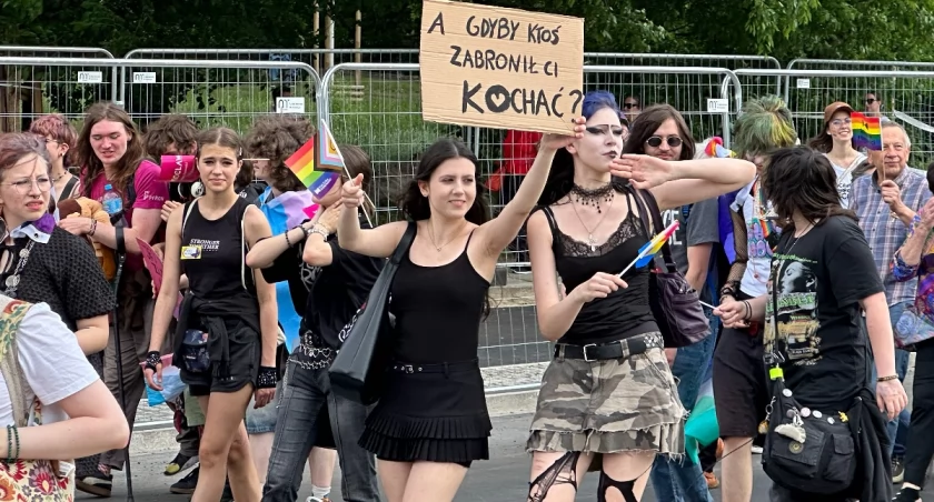 Marsz Równości przeszedł przez Wrocław. Na ulice wyszły tysiące ludzi