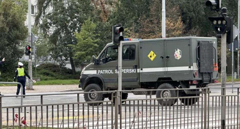 Ewakuacja liceum we Wrocławiu. Na terenie szkoły znaleziono niewybuch 