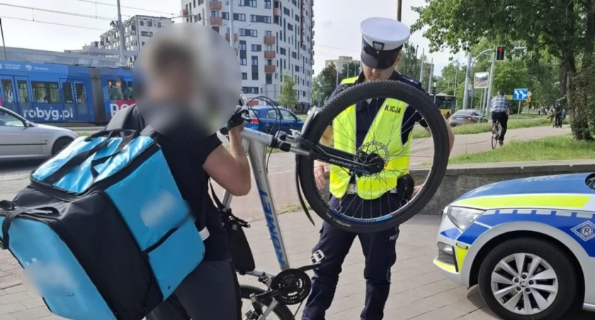 Rowerzyści na celowniku wrocławskiej policji. Posypały się mandaty!