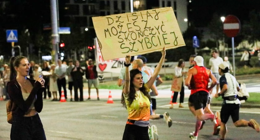 12. Nocny Półmaraton Wrocław - tak kibicowaliście na ulicach miasta