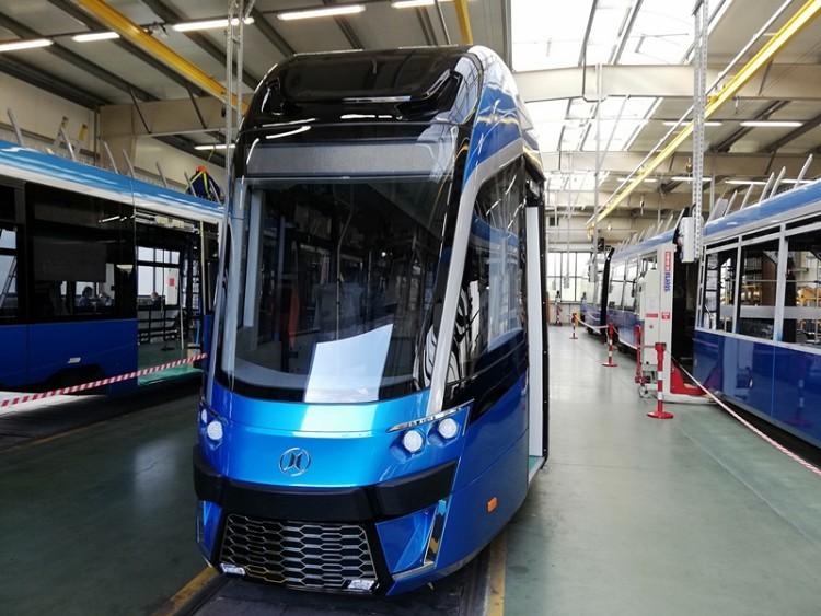 Nowe tramwaje dla Wrocławia. Tak wygląda produkcja Moderusa Gamma 2 [ZDJĘCIA]