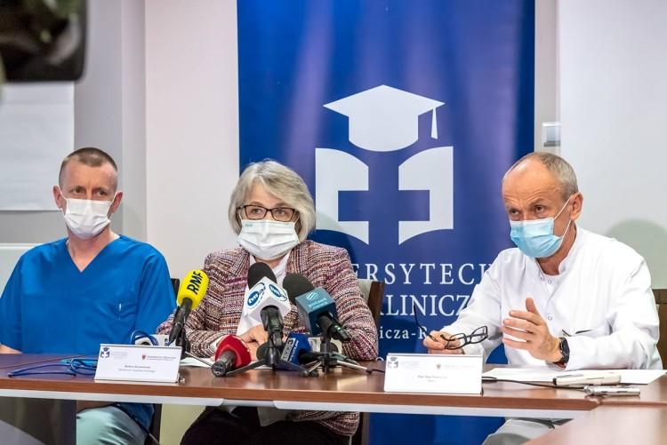 Wrocław: większość hospitalizowanych z powodu COVID-19 to niezaszczepieni