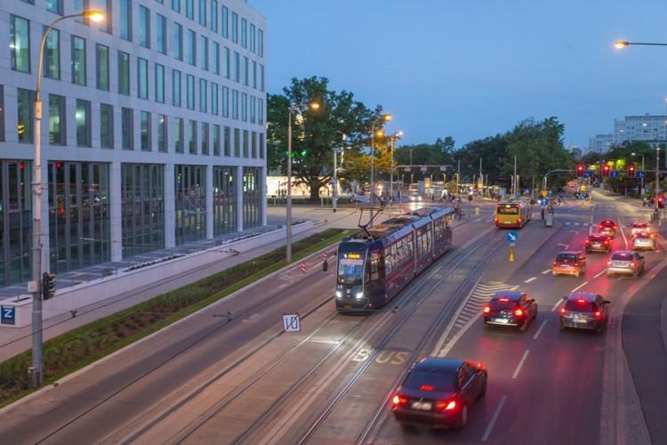 MPK Wrocław w Sylwestra i Nowy Rok. Jak kursują autobusy i tramwaje?