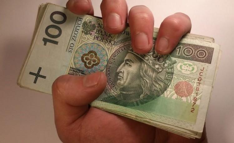 Nie tylko w KGHM zarabiają miliony