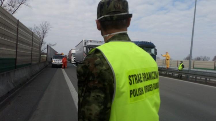 Zmiana organizacji ruchu na autostradzie A4. Korki na granicy [MAPA, ZDJĘCIA]