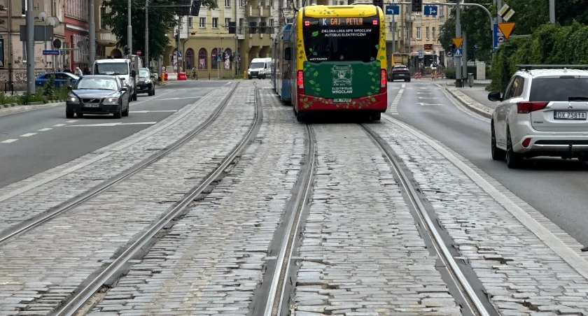 Pomorska dopiero po remoncie, a już w rozsypce. Drogowcy: 