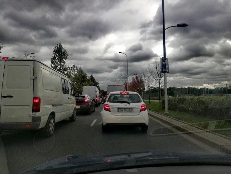 Ogromne trudności dla kierowców na autostradzie pod Wrocławiem po awarii ciężarówki