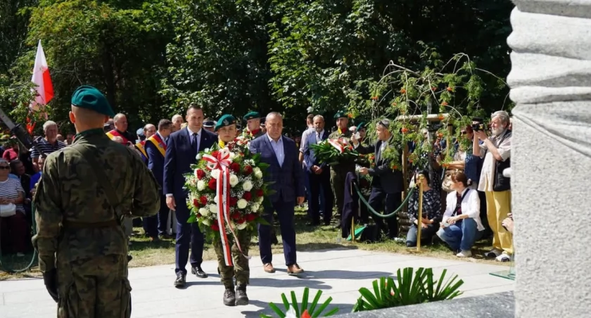 Dolny Śląsk oddał hołd Polakom – ofiarom ludobójstwa dokonanego przez OUN-UPA