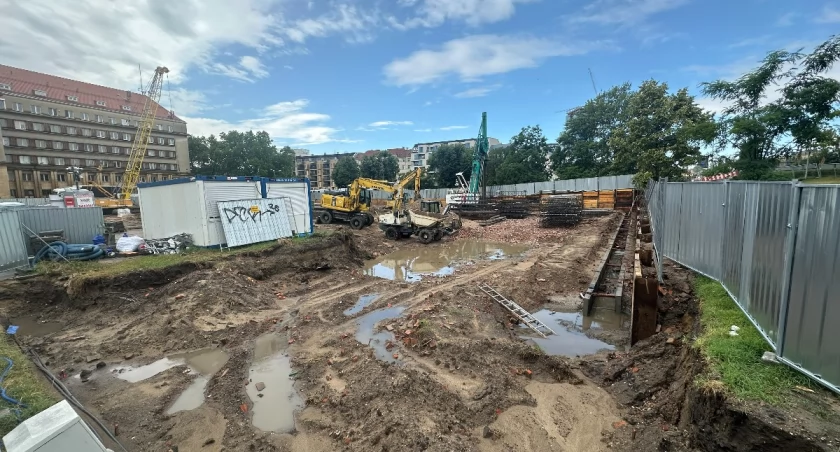 Właściciel Arkad rozpoczął budowę apartamentowca obok Uniwersytetu Wrocławskiego