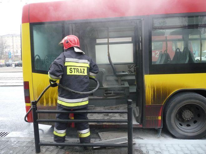 We wtorek na Małachowskiego palił się autobus