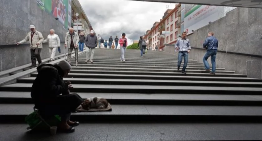 Trwa kolejny remont przejścia podziemnego na ulicy Świdnickiej. Wrocław nigdy go nie lubił. Jak wyglądało przed laty?