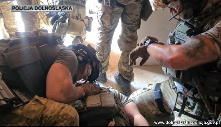 Zobacz, jak  ćwiczyli kontrterroryści z Wrocławia [ZDJĘCIA, WIDEO]