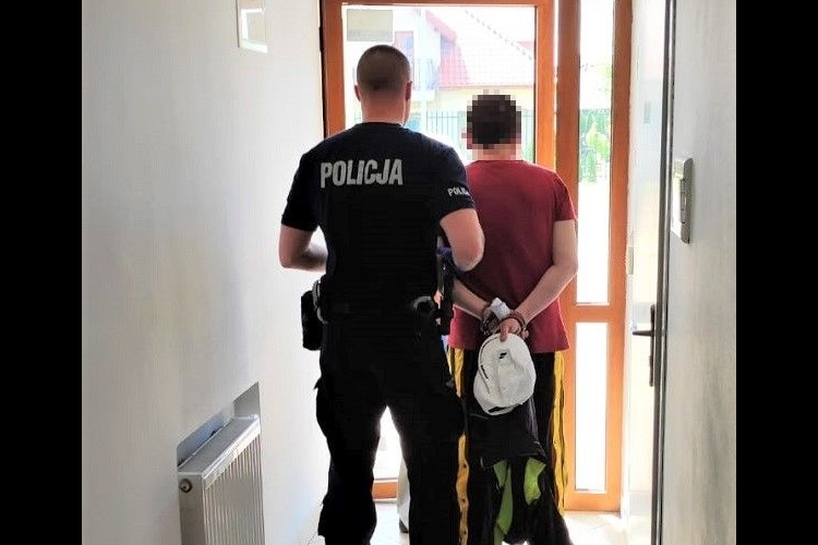Okradł kościelną skarbonę. Za kilkadziesiąt złotych trafi za kraty