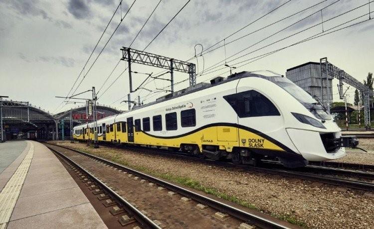 Więcej pociągów na linii aglomeracyjnej przez Wrocław